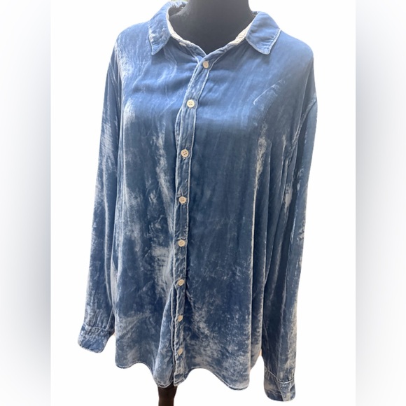 CP Shades Women light blue Velvet Button-Up Shirt XL  Silk Blend Long Sleeve USA - Picture 2 of 11